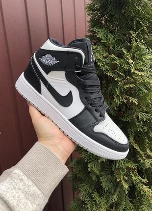 Кросівки nike air jordan 1 retro white black grey1 фото