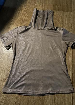 Жіноча футболка