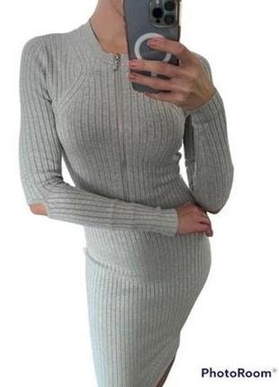 Крутюча сіра сукня  guess