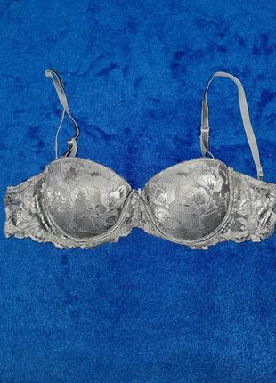 Бюстгальтер