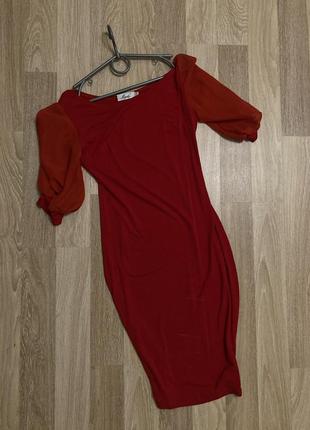 Платье красное по фигуре с рукавами-воланами8 фото