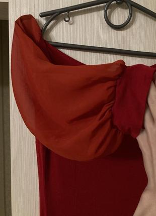 Платье красное по фигуре с рукавами-воланами5 фото