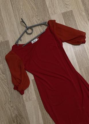 Платье красное по фигуре с рукавами-воланами3 фото