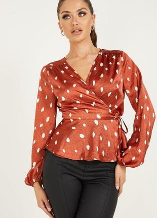 Блуза на запах з об'ємними рукавами трендовая блузка с объемными рукавами 48 50 распродажа