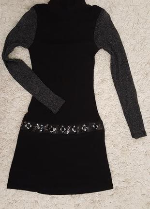 Классненькое платье и на праздник и на каждый день. s-m