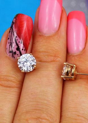 Серьги гвоздики xuping jewelry с камнем на четыре крепления 7 мм золотистые