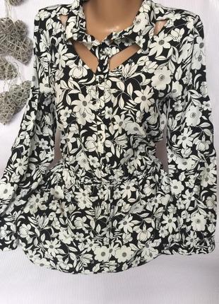 Шикарный комбинезон с шортами