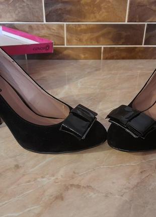 Женские туфли