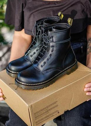 Жіночі ботінки dr. martens  женские ботинки мартенс