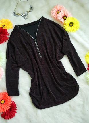 Яскрава чорна кофта з червоною блискучою ниткою