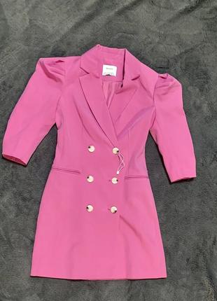 Платье пиджак цвета фуксия