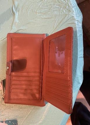 Великий але компактний гаманець accessorize з відділеннями4 фото
