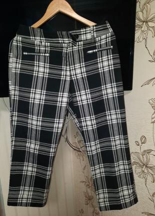 Красивые классические брюки в клетку