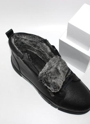 Черевики шкіряні чоловічі зимові на блискавці та шнурках
в чорному кольорі5 фото