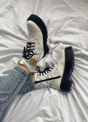 Жіночі ботінки dr. martens  женские ботинки мартенс зимние