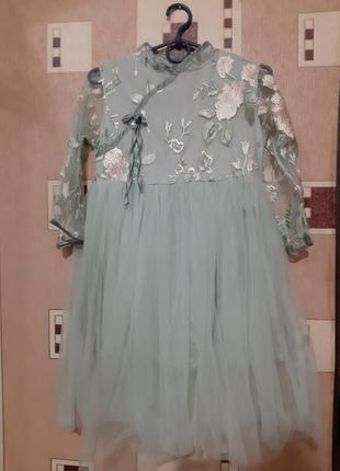 Красива сукня