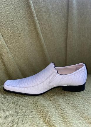 Білі туфлі чоловічі etor 44 розмір