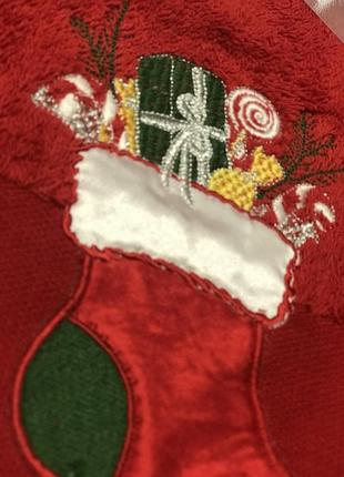 Махровий новорічний рушник із вишивкою2 фото