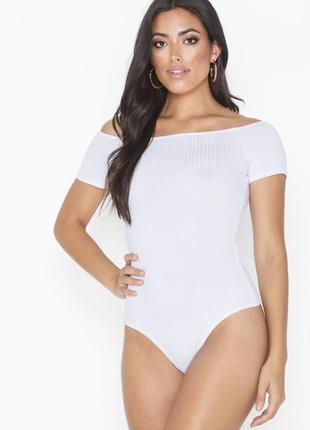Белый базовый боди с открытыми плечами 🤍 nelly