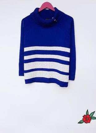 Красивый свитер с горлом синий свитер в полоску
