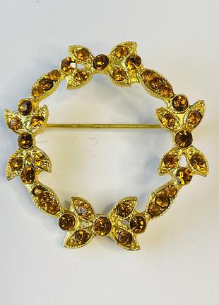 Брошка- вінтаж, віночок