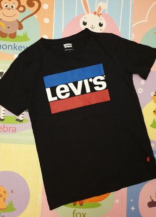 Футболка  levis