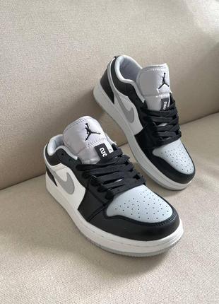 Женские кожаные кроссовки nike jordan low white silver black         #найк