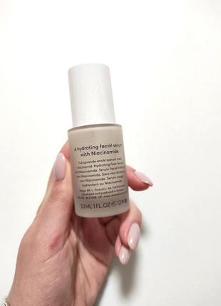 Зволожуюча сироватка з ніацинамідом verso hydration serum4 фото