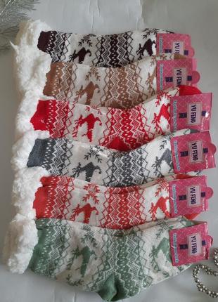 Набір шкарпетки валянки жіночі з принтами на штучному хутрі з тормозами на підошві5 фото