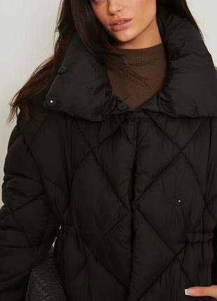 Крутое брендовое пальто na-kd стеганое черное3 фото