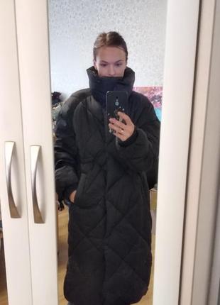Крутое брендовое пальто na-kd стеганое черное5 фото