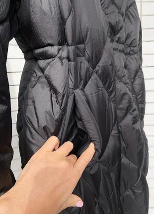 Крутое брендовое пальто na-kd стеганое черное6 фото