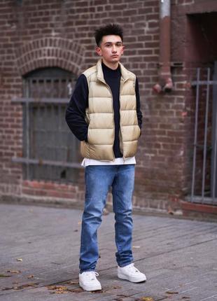 Жилет пуховий uniqlo
