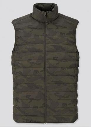 Uniqlo пухова жилетка хакі military