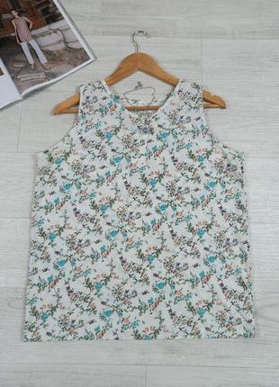 Майка жіноча з квітами