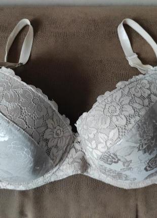 Бюстгальтер 90с