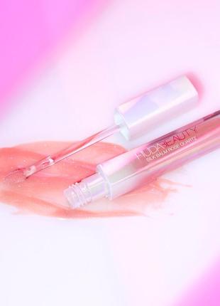 Бальзам блиск для губ huda beauty silk balm rose quartz illuminating lip balm5 фото