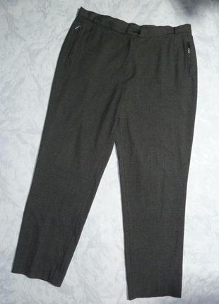 Стильні класичні брюки  m&s р.18
