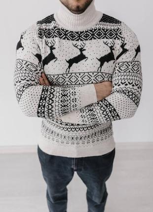 Мужской свитер с оленями белый с горлом новогодний шерстяной4 фото