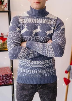 Мужской свитер с оленями синий с горлом новогодний шерстяной4 фото