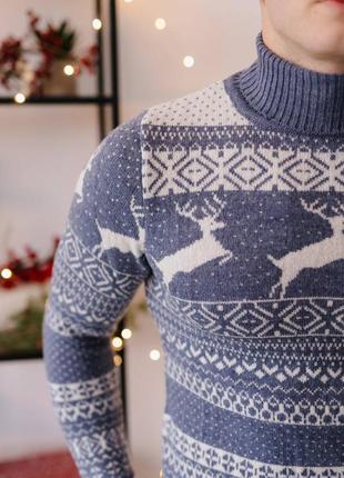 Мужской свитер с оленями синий с горлом новогодний шерстяной5 фото