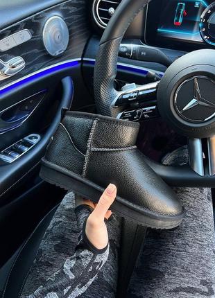 Женские угги мини натуральная кожа мех черные ultra mini leather