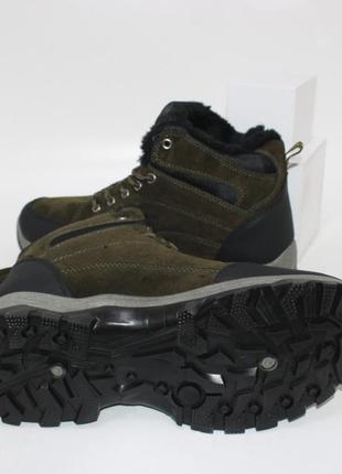 Кросівки-черевики чоловічі зимові на шнурках в темно-зеленому замші6 фото
