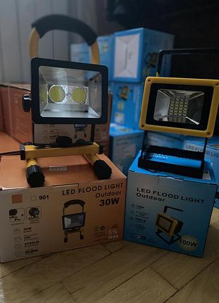 Прожектор акумуляторний