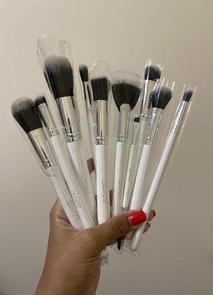 Набір пензлів для макіяжа від colourpop