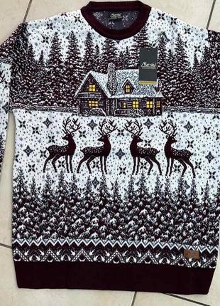 Оригінальний, стильний, м'який, теплий светер унісекс з нворічним орнаментом.