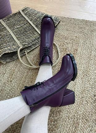 Жіночі черевики з натуральної шкіри бордового фіолетового кольору на уроці спереду застібаються на змійці на каблуку 6 см