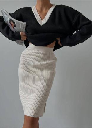 Черно белый костюм тёплый костюм с юбкой и свитер3 фото
