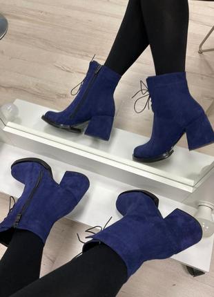 Жіночі замшеві черевики синього кольору на каблуку 6 см2 фото