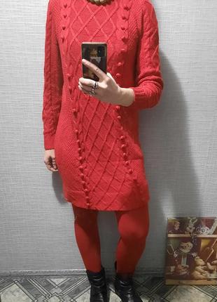 Теплое милое вязаное красное платье